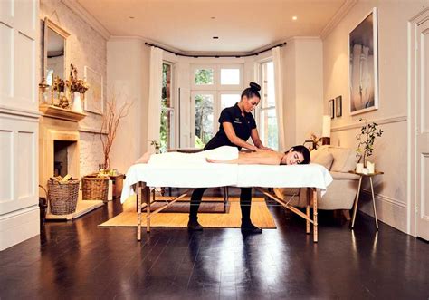 top massages corps à corps à Paris